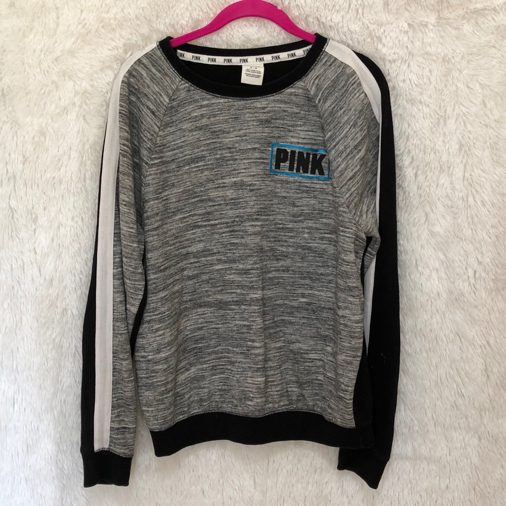 Victoria’s secret pink86 Love pink sweater size M